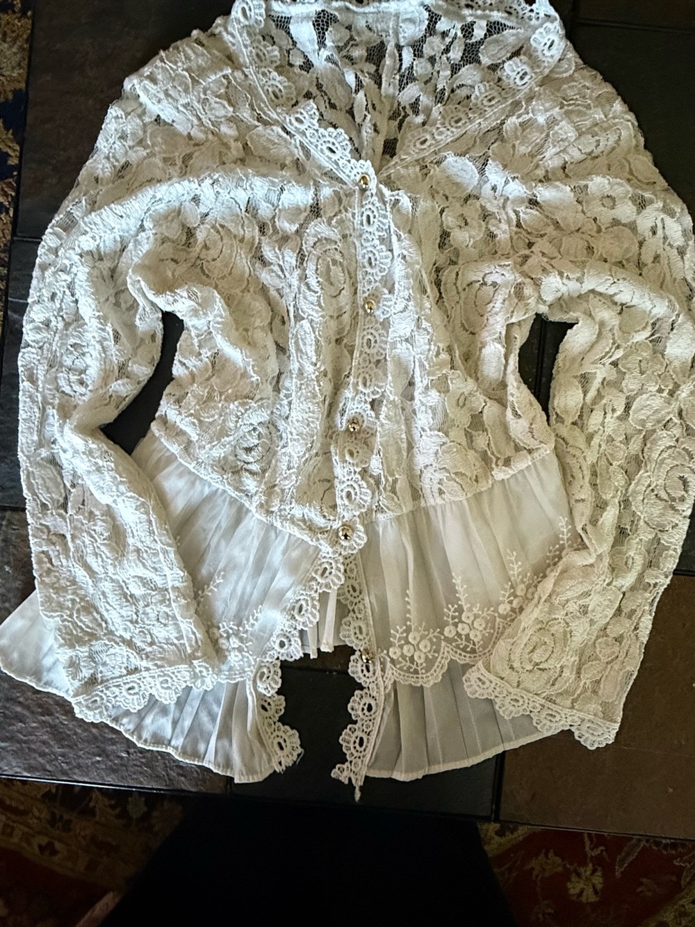 Lace Button-Front Women’s Top in White